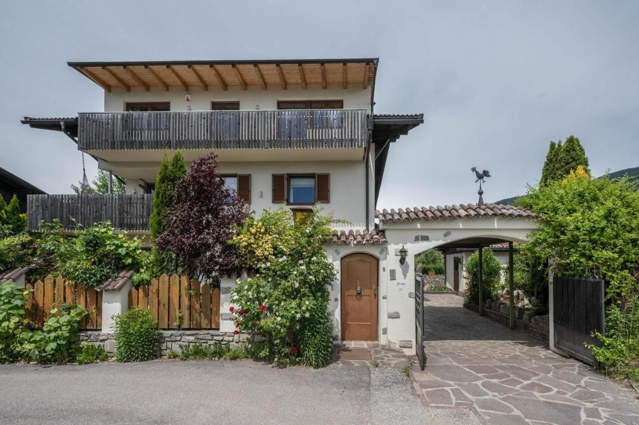 Charmed House Villa Fiumes Buitenkant foto